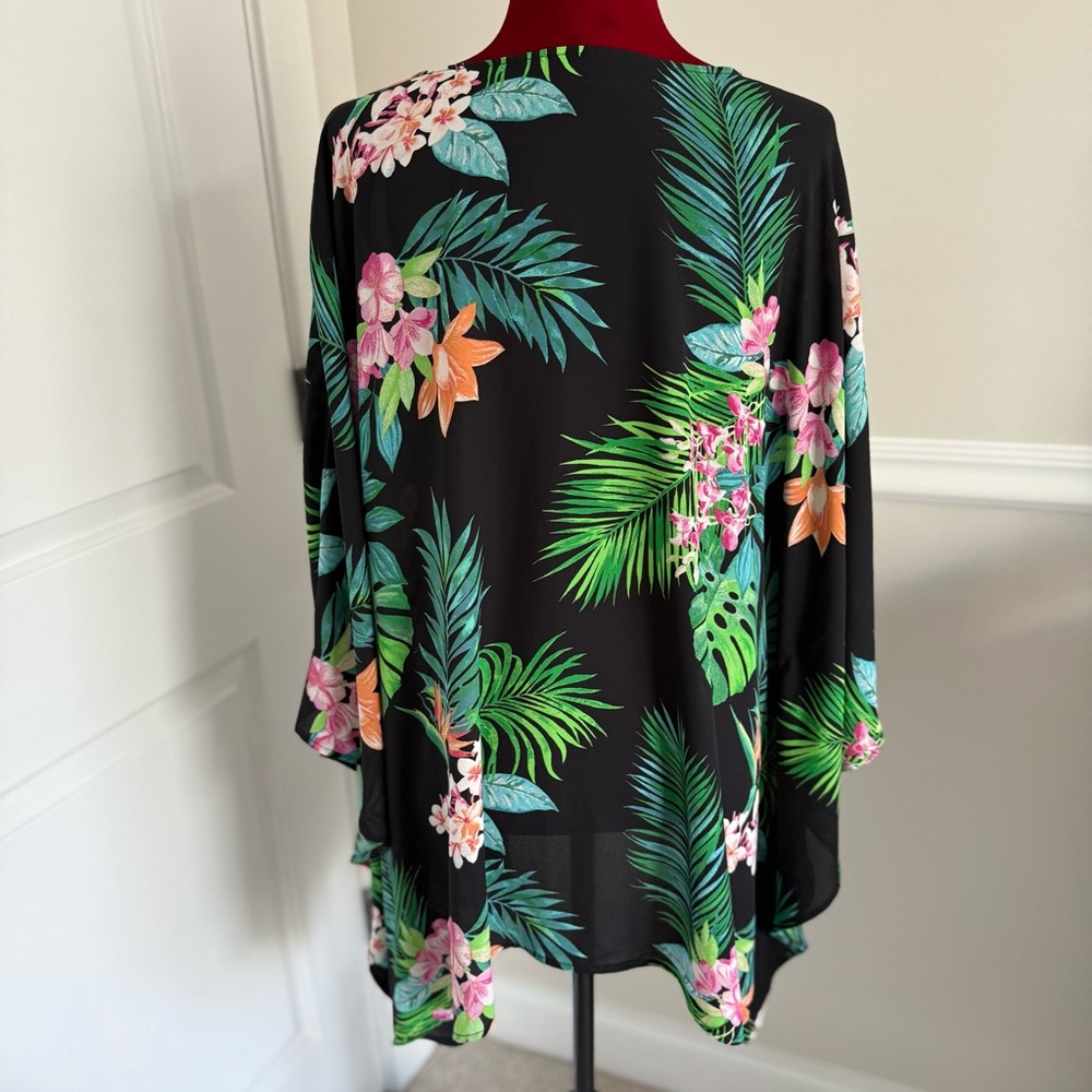 Belle by Kim Gravel Woven Aloha Poncho - Picture 10 of 13